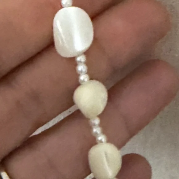 Vintage Mother of Pearls Beaded Long Necklace - Picture 4 of 4